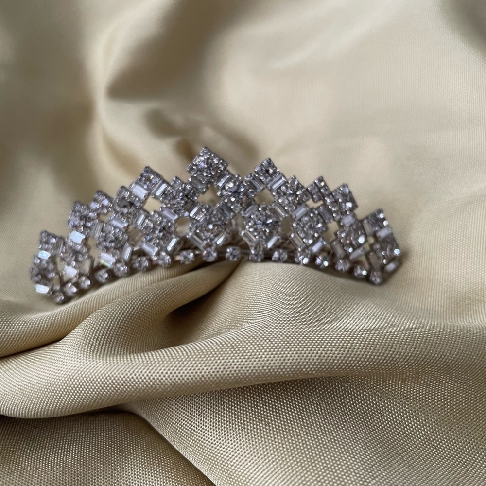 Elegant Silver Crystal Diadem  Hair Accessory